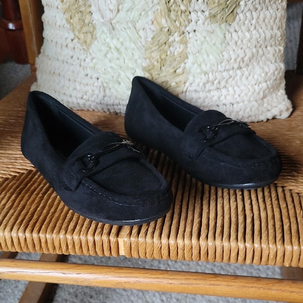 Pierre Dumas black, slip on loafers, size 7